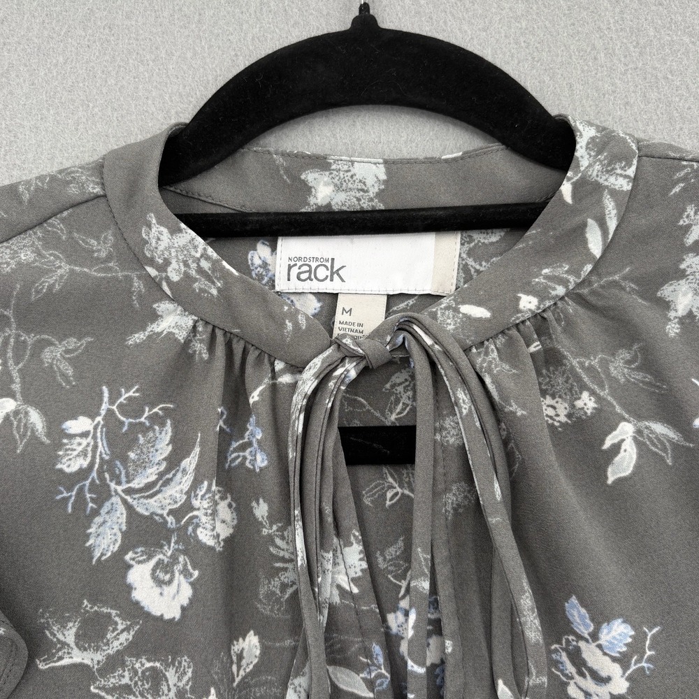 Nordstrom Rack Blouse Women Medium Gray Floral Romantic Cottage Boho Soft Girl - Picture 3 of 9